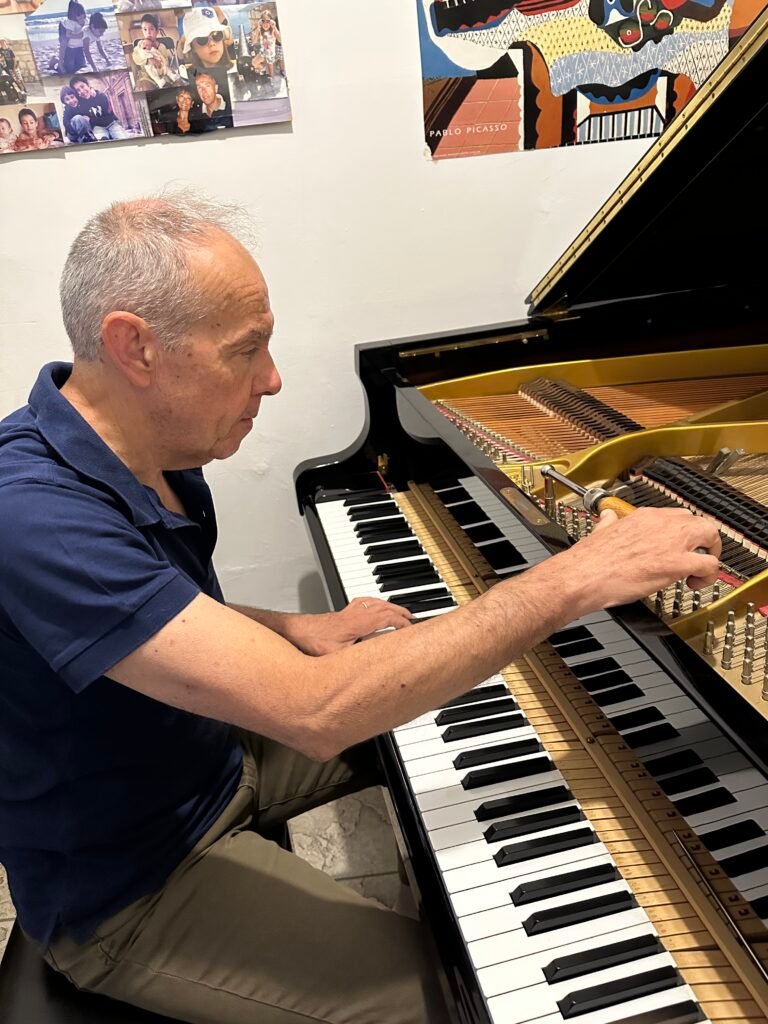 client-3-free-img Accordatura professionale di un pianoforte